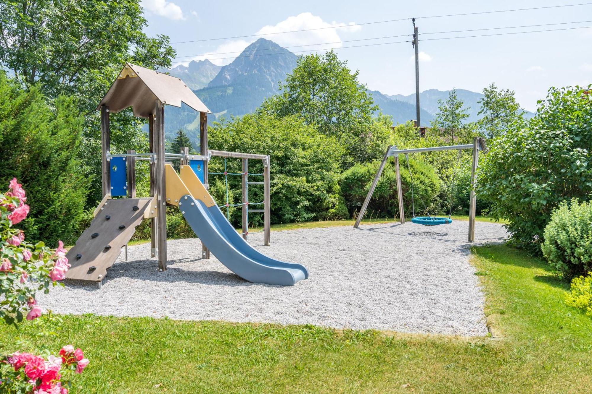 Wohlfuehlhotel Frohsinn Fischen im Allgaeu Exterior foto